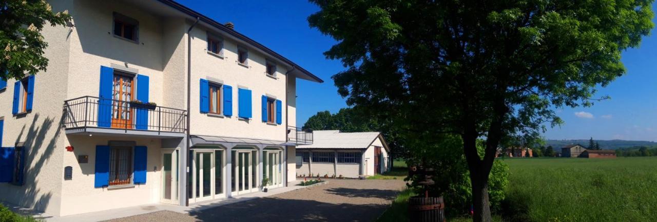 B&B Des Artistes Borzano Exteriér fotografie
